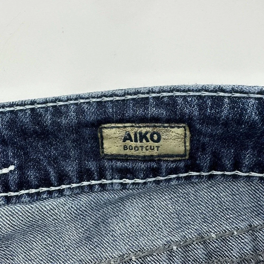 Silver Jeans Aiko Bootcut Sz 29x31 Medium Wash Low Rise Zip Fly Stretch Contrast